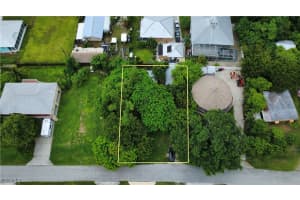535 Coconut Ave Other, FL 34140 Sold 10/09/25