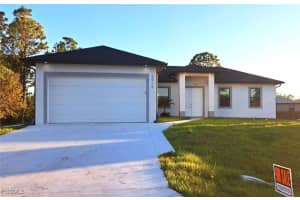 2915 28th Street, Lehigh Acres, FL 33976 - MLS#2025011008
