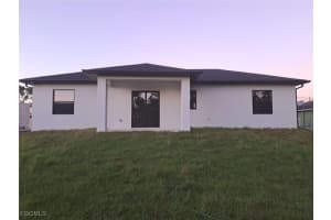 2915 28th Street, Lehigh Acres, FL 33976 - MLS#2025011008