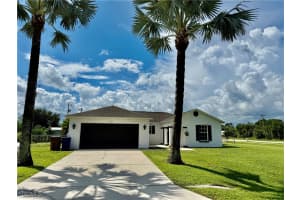 802 Kingsbury Court, Lehigh Acres, FL 33974 - MLS#2025011031