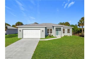 5006 PEACHTREE Circle, Labelle, FL 33935 - MLS#2025011042