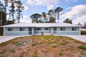 3825 Hollycrest St, Fort Myers