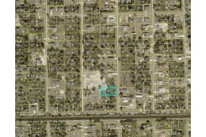 805 Poinsettia Avenue, Lehigh Acres, FL 33972 - MLS#2025011351