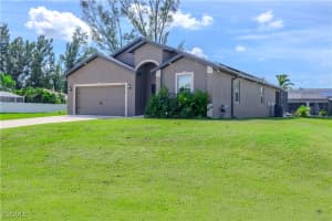 2902 10th Terrace, Cape Coral, FL 33993 - MLS#2025011382