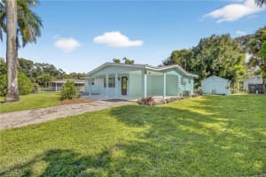 21 Mariana Avenue, North Fort Myers, FL 33917 - MLS#2025011423