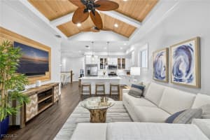 6541 Dominica Dr 201, Naples