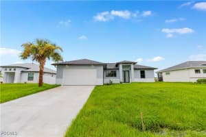 2513 10th Street, Lehigh Acres, FL 33976 - MLS#2025011599