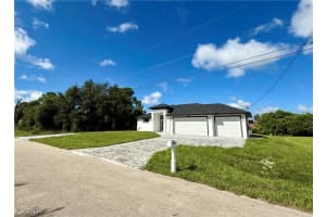 609 McKinley Avenue, Lehigh Acres, FL 33972 - MLS#2025011633