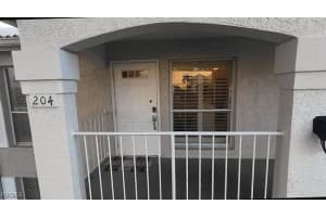 821 Gulf Pavilion Drive, Naples, FL 34108 - MLS#2025011649