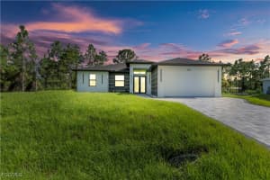 204 10th Street, Lehigh Acres, FL 33972 - MLS#2025011673