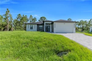 204 10th Street, Lehigh Acres, FL 33972 - MLS#2025011673