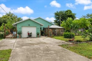 2984 Lincoln Boulevard, Fort Myers, FL 33916 - MLS#2025011703