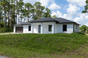 2019 Hamilton Avenue, Alva, FL 33920 - MLS#2025011719