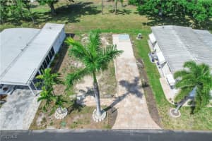 30 Hampton Drive, Fort Myers, FL 33908 - MLS#2025011751