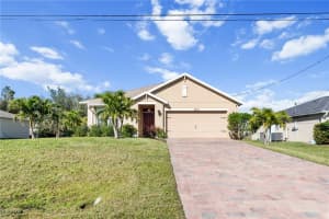 2837 Nw 2nd Ter, Cape Coral
