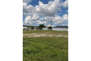 623 25th Lane, Cape Coral, FL 33914 Sold 11/07/25