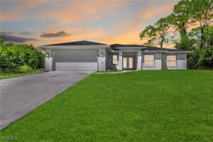 3214 30th Street, Lehigh Acres, FL 33976 - MLS#2025012198