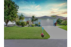 908 35th Terrace, Cape Coral, FL 33904 - MLS#2025012248