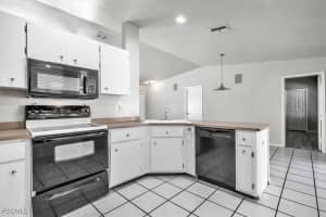 2426 23rd Avenue, Cape Coral, FL 33909 - MLS#2025012305