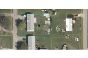 1086 Pine Ave, Moore Haven