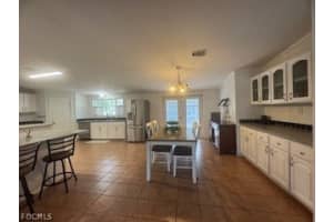 1086 Pine Avenue, Moore Haven, FL 33471 - MLS#2025012326