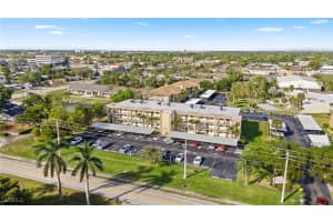 2111 Barkeley Lane, Fort Myers, FL 33907 - MLS#2025012341
