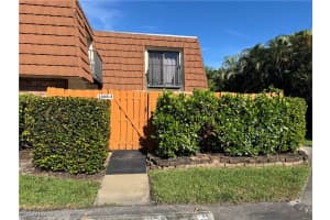 1468 Park Shore Circle, Fort Myers, FL 33901 - MLS#2025012352