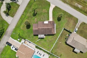 2807 8th Street, Lehigh Acres, FL 33972 - MLS#2025012392