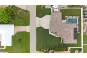 624 23rd Terrace, Cape Coral, FL 33990 - MLS#2025012445