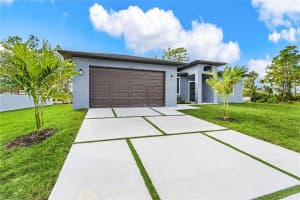 614 Nw 9th St, Cape Coral
