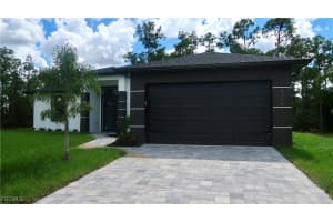 2106 13th Street, Lehigh Acres, FL 33972 - MLS#2025012501