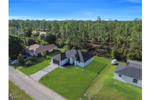 4002 9TH Street, Lehigh Acres, FL 33972 - MLS#2025012507
