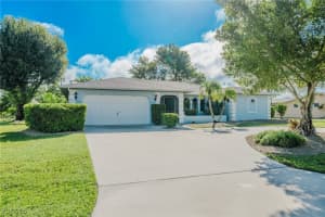 4015 9th Court, Cape Coral, FL 33904 - MLS#2025012550