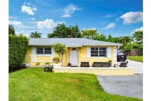 4936 West Boulevard, Naples, FL 34103 - MLS#2025012598