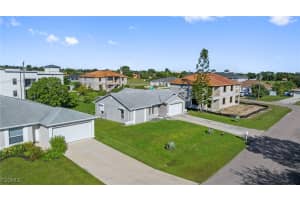 906 7th Court, Cape Coral, FL 33991 - MLS#2025012627