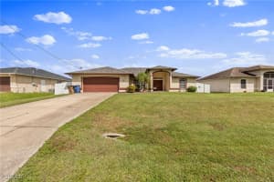 3012 3rd St W, Lehigh Acres