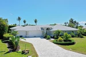 924 Kings Crown Drive, Sanibel, FL 33957 - MLS#2025012697