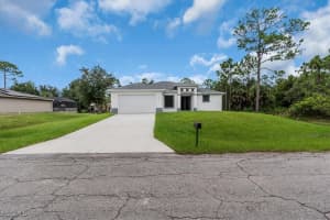 604 Lake Avenue, Lehigh Acres, FL 33972 - MLS#2025012699