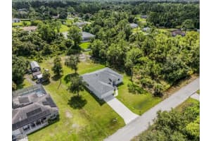 604 Lake Avenue, Lehigh Acres, FL 33972 - MLS#2025012699
