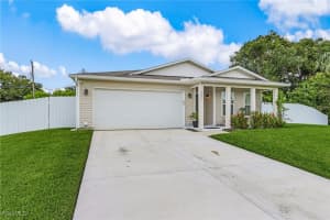 6077 Latimer Avenue, Fort Myers, FL 33905 - MLS#2025012775