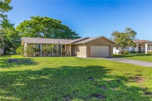 306 18th Terrace, Cape Coral, FL 33990 - MLS#2025012829