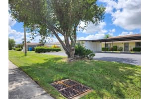 1420 Academy Boulevard, Cape Coral, FL 33990 - MLS#2025012878