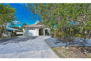 793 95th Avenue, Naples, FL 34108 - MLS#2025012897