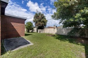 3115 3115 Edison Ave Avenue, Fort Myers, FL 33916 - MLS#2025012926