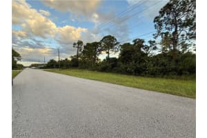 507 Windermere Drive, Lehigh Acres, FL 33972 - MLS#2025012946