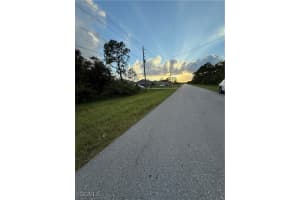 507 Windermere Drive, Lehigh Acres, FL 33972 - MLS#2025012946