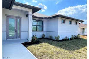 702 Kismet Parkway, Cape Coral, FL 33909 - MLS#2025012951