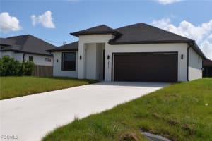 3813 25th Street, Lehigh Acres, FL 33976 - MLS#2025013078