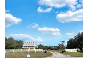 11751 Shawnee Road, Fort Myers, FL 33913 - MLS#2025013082