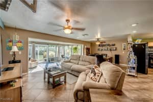 2717 17th Place, Cape Coral, FL 33904 - MLS#2025013116